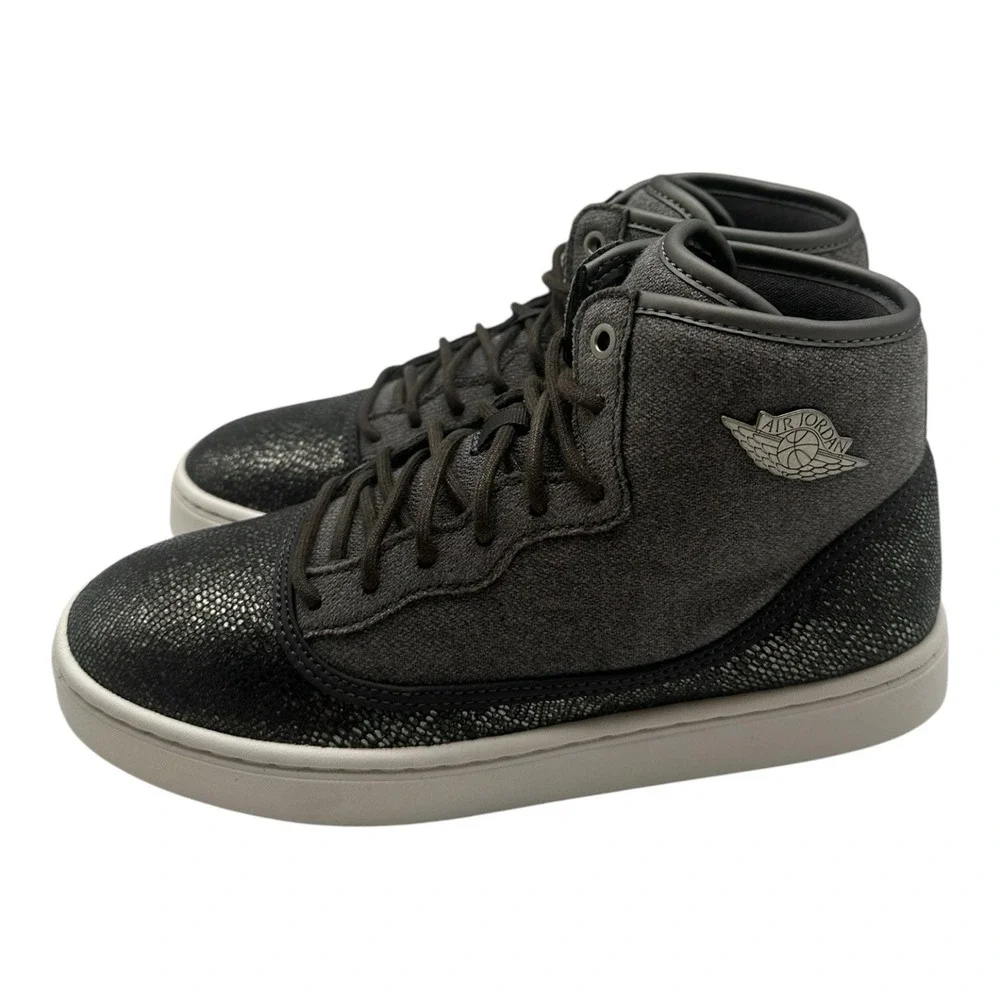Nike Air Jordan Jasmine Premium GG Shoes YOUTH Size 6.5 Y Grey‎ Black 807711-205